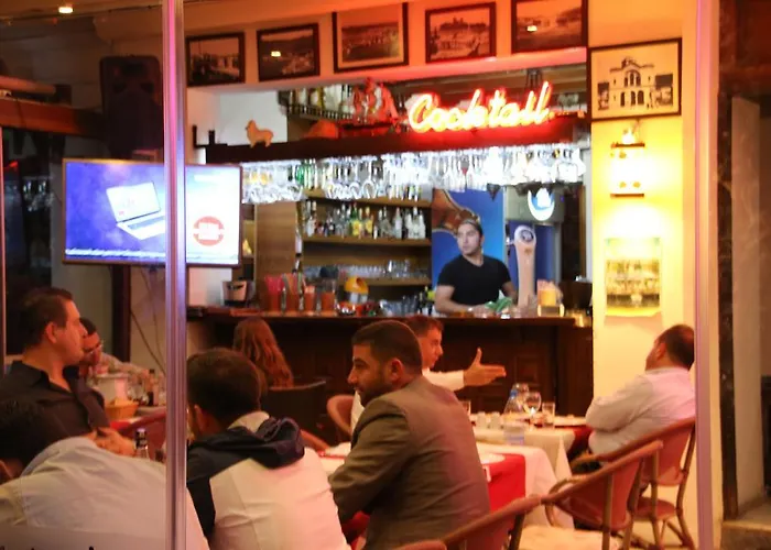 Alojamento de Acomodação e Pequeno-almoço Dinc