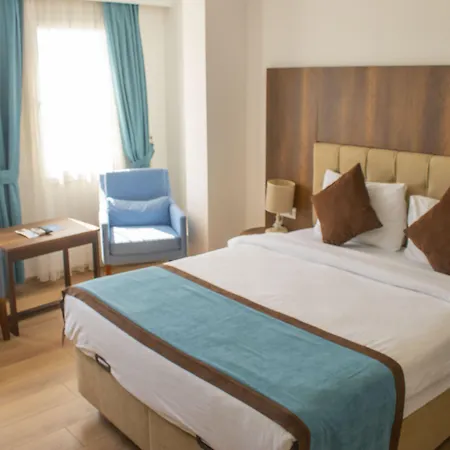 Dinc Couette-café 4*