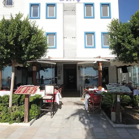 Couette-café Dinc 4*