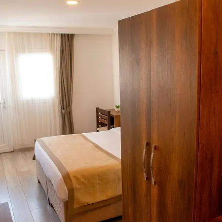 Dinc Bed & Breakfast 3*