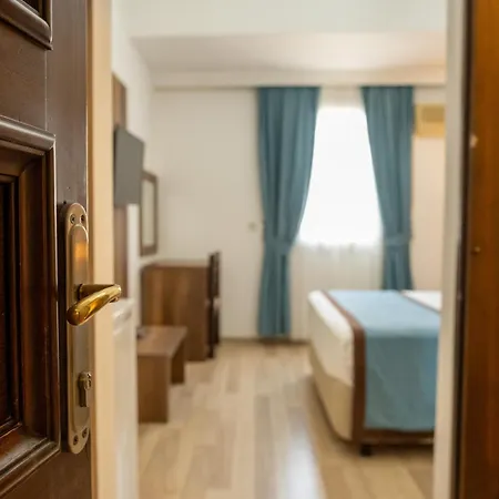 Alojamento de Acomodação e Pequeno-almoço Dinc 4*