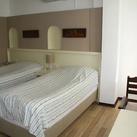 Dinc Bed & Breakfast